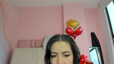 Snapshot of zarah_torres chatting on September 20, 5:27 pm Zarah online show from September 20, 5:27 pm