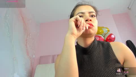 Zarah  online show from September 28, 5:33 pm