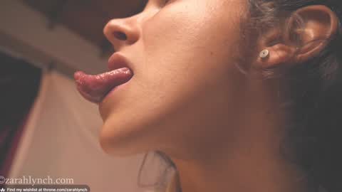 Miss Lynch   Next show  2911 online show from December 17, 2:55 am