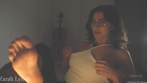 Miss Lynch   Next show  2911 online show from January 9, 3:12 am