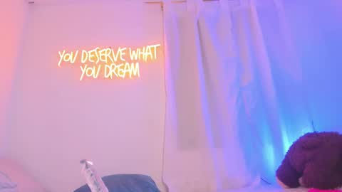   online show from February 13, 8:45 pm