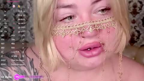 Lola online show from September 25, 7:43 pm