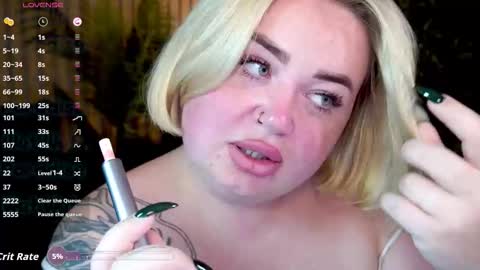 Lola online show from October 6, 7:31 pm