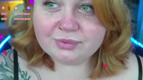 Snapshot of zarareign_ chatting on February 12, 3:40 am Lola online show from February 12, 3:40 am
