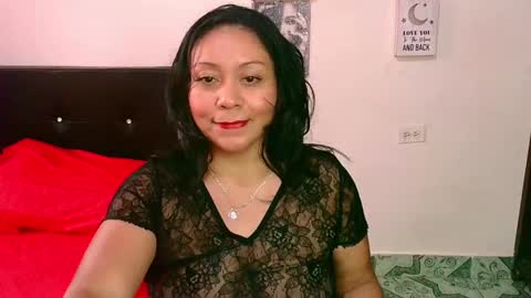 Snapshot of zaray_45bella chatting on February 6, 9:28 pm zaray online show from February 6, 9:28 pm