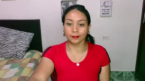 Snapshot of zaray_45bella chatting on February 13, 11:04 pm zaray online show from February 13, 11:04 pm