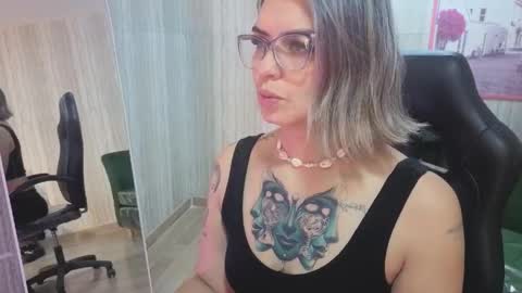 Isabella online show from May 23, 12:45 pm