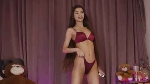 zariaavera online show from April 6, 8:32 pm