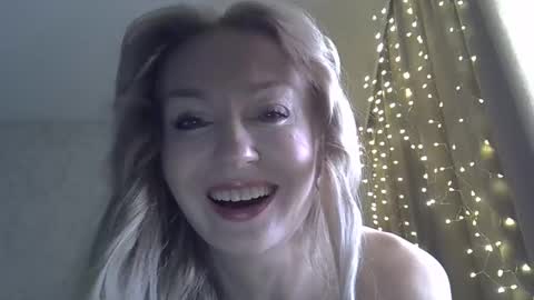 Zarina Swift online show from December 21, 7:37 am