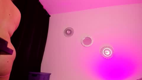 Zaritha Li online show from October 30, 10:27 am