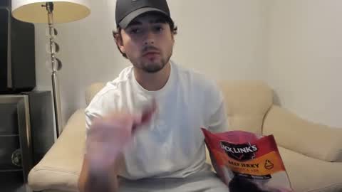 Snapshot of zaylanez chatting on January 7, 2:10 am Zay lanez online show from January 7, 2:10 am