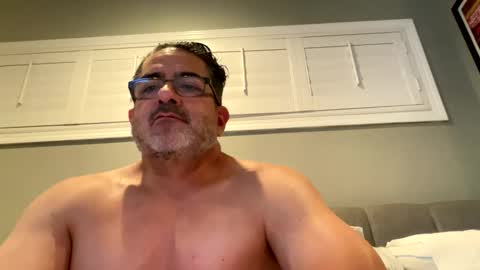 zeedeegee online show from October 8, 9:04 am