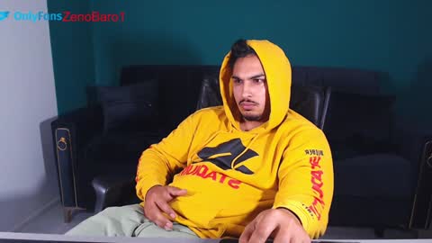 Snapshot of zenobaro chatting on December 4, 11:08 pm zenobaro online show from December 4, 11:08 pm
