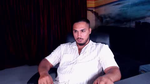 Snapshot of zenobaro chatting on September 20, 8:01 pm zenobaro online show from September 20, 8:01 pm