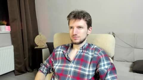 Andrew online show from November 10, 4:37 am