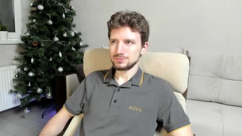 Snapshot of zepanl chatting on December 21, 8:43 pm Andrew online show from December 21, 8:43 pm