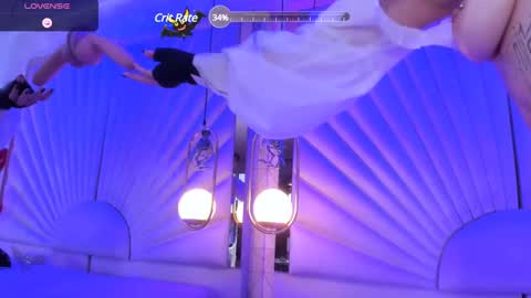    online show from February 18, 8:47 pm