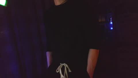 zeroreaction online show from April 7, 8:00 pm