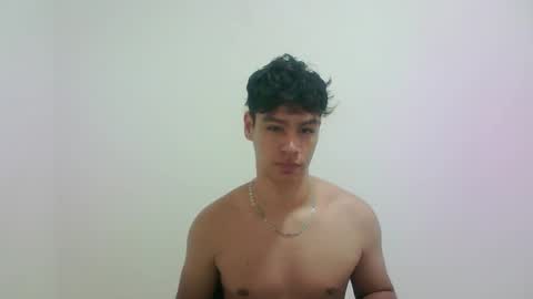 zeus_183 online show from October 16, 3:39 am