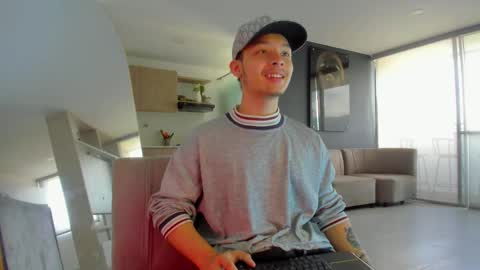 Snapshot of zeusjeff chatting on September 15, 4:19 pm zeus online show from September 15, 4:19 pm