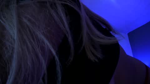 Zhavia  online show from January 21, 3:21 pm