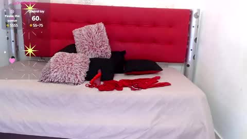 Snapshot of zhamira_21 chatting on March 8, 8:25 pm ZHAMIRA ANDRES online show from March 8, 8:25 pm