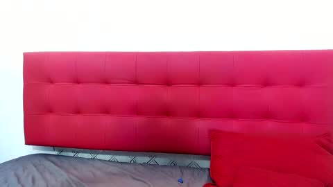 Snapshot of zhamira_21 chatting on February 15, 10:42 pm ZHAMIRA ANDRES online show from February 15, 10:42 pm