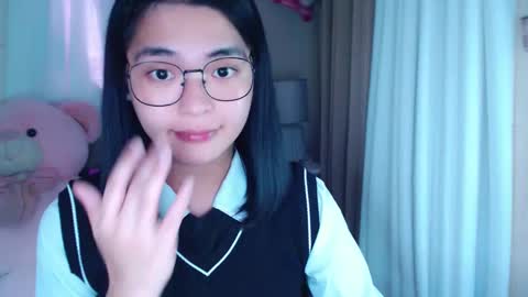Snapshot of zhaviahale chatting on December 4, 6:49 am im your lovely zhaviabigcock here online show from December 4, 6:49 am