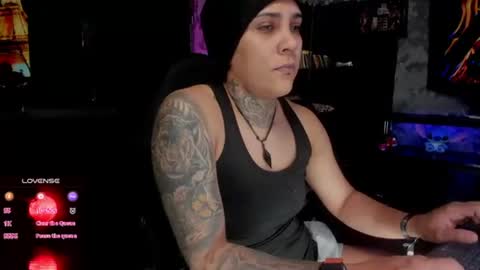 zhoestrong online show from August 4, 10:39 pm