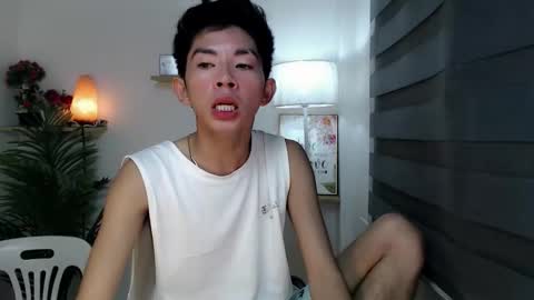 zian_smithx online show from January 7, 1:05 pm