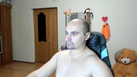 Ziesh online show from November 17, 10:01 pm