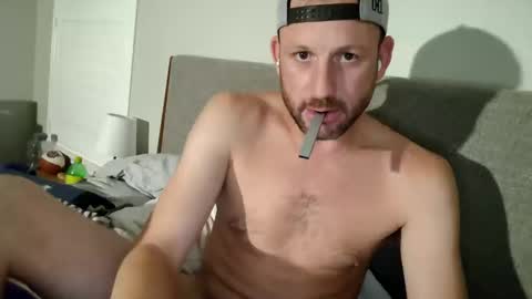 Snapshot of zippy111 chatting on October 13, 5:09 am Niceguy online show from October 13, 5:09 am