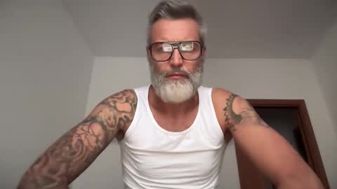 zkopa69 online show from October 20, 6:51 am