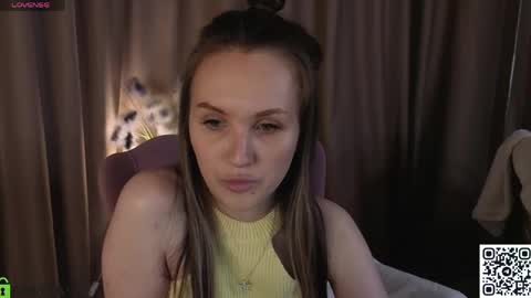 Zlata  Mon Tue Thu Fri Sun Sa GMT 3 0000pm - 0600pm  online show from May 17, 10:46 am