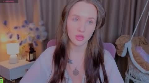 Zlata  Mon Tue Thu Fri Sun Sa GMT 3 0000pm - 0600pm  online show from January 19, 9:19 am