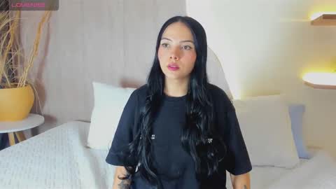 zoe20__ online show from November 12, 8:55 pm