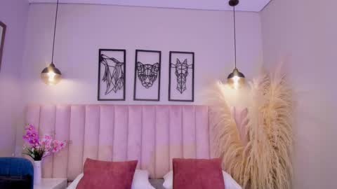 Snapshot of zoe_banks_ chatting on September 15, 1:34 pm zoe_banks_ online show from September 15, 1:34 pm