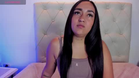zoe_cb1 online show from September 17, 3:37 pm