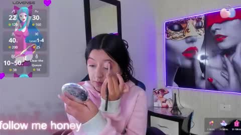 Z O E online show from January 16, 7:23 pm