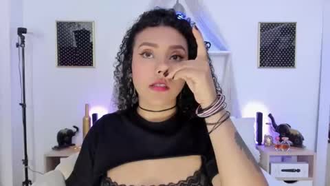 Zoe Gruber online show from October 1, 9:02 pm