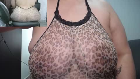 Snapshot of zoe_hotxxx chatting on March 6, 12:00 am zoe hotxxx online show from March 6, 12:00 am