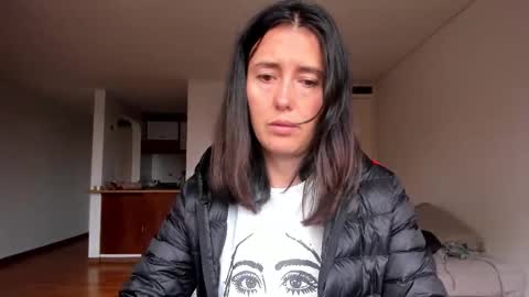 ZOE online show from October 17, 8:35 pm