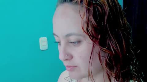 Zoe online show from January 2, 9:28 pm