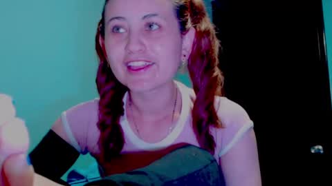 Zoe online show from January 24, 11:45 pm