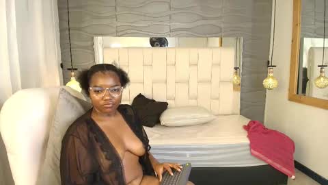 Zoe online show from October 14, 5:10 am