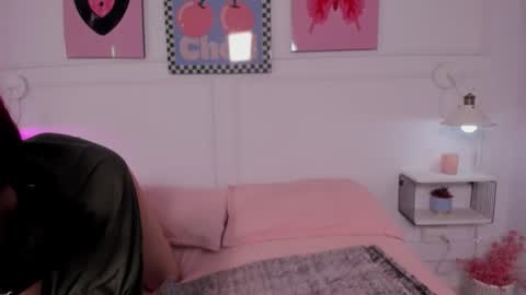 Zoe Lynch online show from February 24, 11:46 am