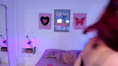 Zoe Lynch online show from December 1, 11:41 am