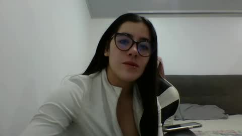 Zoe online show from November 12, 8:55 pm