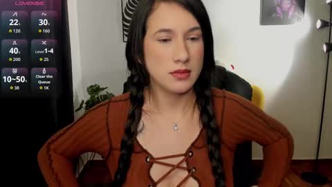 zoe_millerx online show from October 20, 1:05 pm