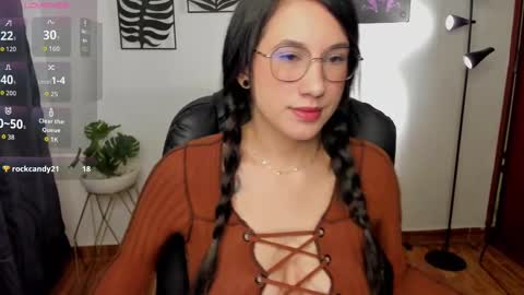 zoe_millerx online show from October 1, 1:32 pm